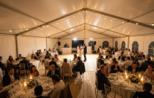 Notre zone d'activité pour ce service Location domaine  à Pont-Saint-Martin proche de Nantes :  louez un lieu hors du commun pour votre mariage avec chapiteau de 150m et terrasse pour vin d'honneur extérieur